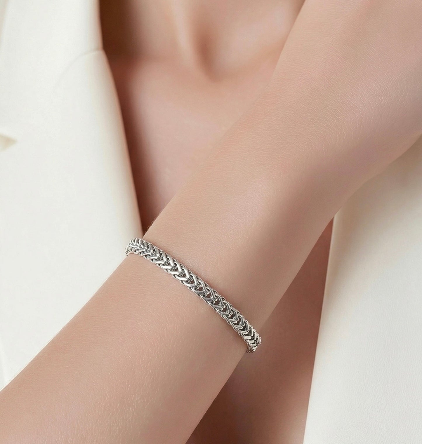 BG140W B.Tiff Franco Link Bracelet