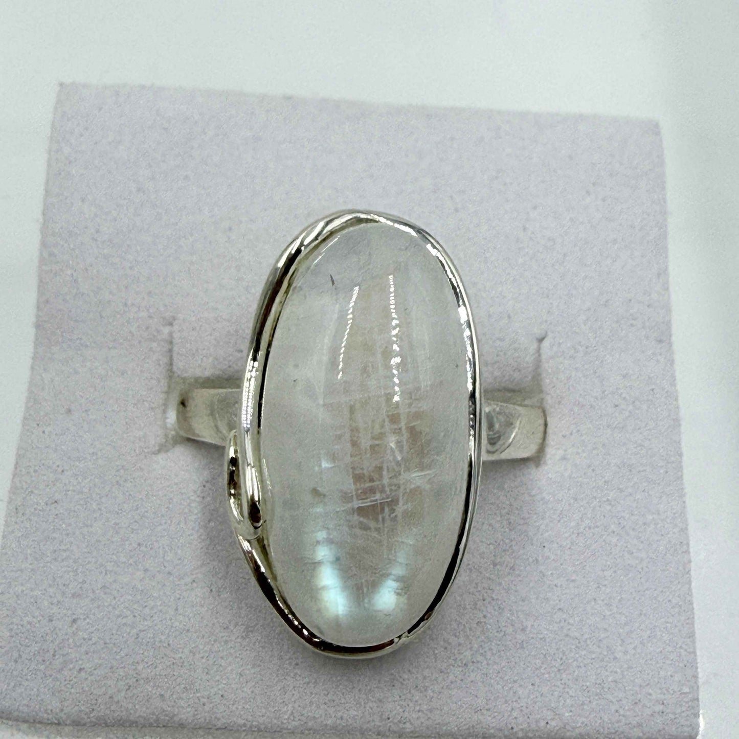 Sterling Silver Rainbow Moonstone Horizontal Oval Ring – Size 8 – Intuition, Emotional Balance & New Beginnings
