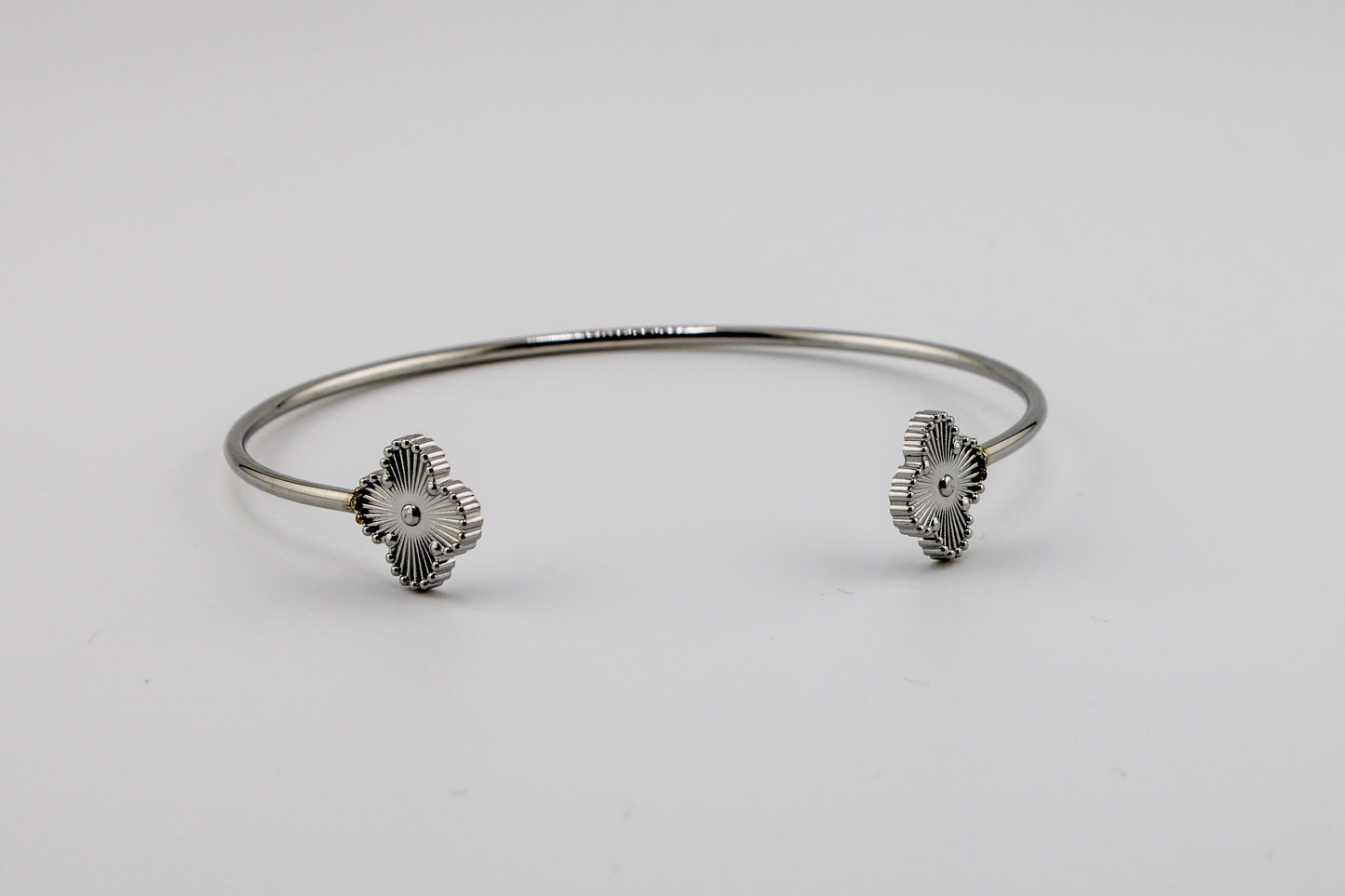 Clover Cuff