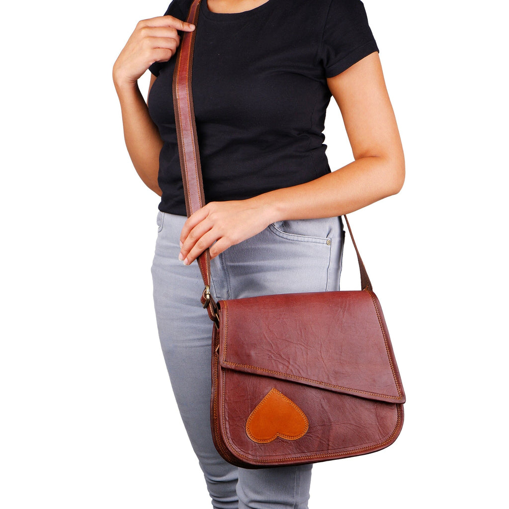 Le sac bandoulière Grimes