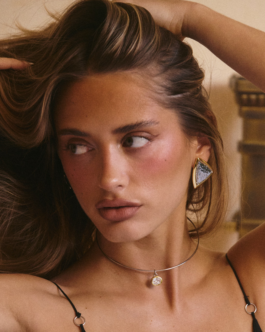 The Bianco Nero Studs- Gold