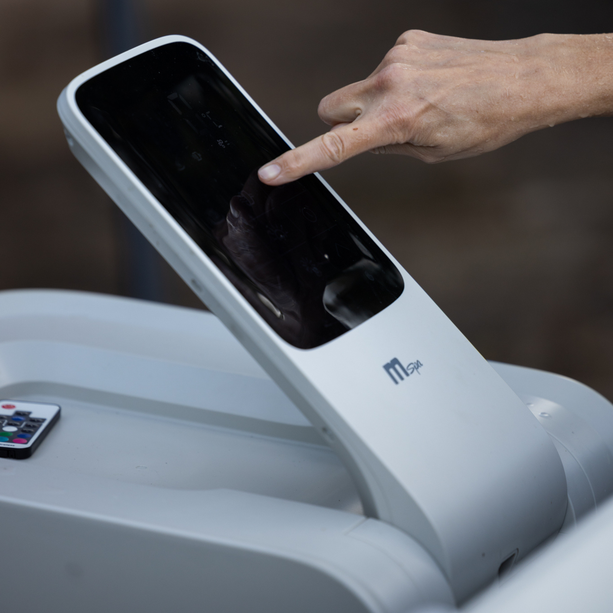 MSPA | OSLO | Frame Series | Rigid Hot Tub & Spa | Light up the night | Upto 6 Person
