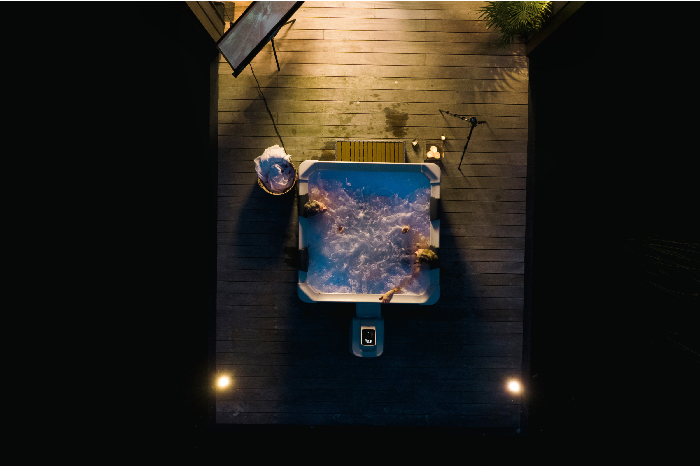 MSPA | OSLO | Frame Series | Rigid Hot Tub & Spa | Light up the night | Upto 6 Person