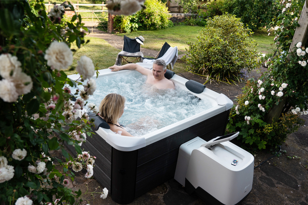 MSPA | OSLO | Frame Series | Rigid Hot Tub & Spa | Light up the night | Upto 6 Person
