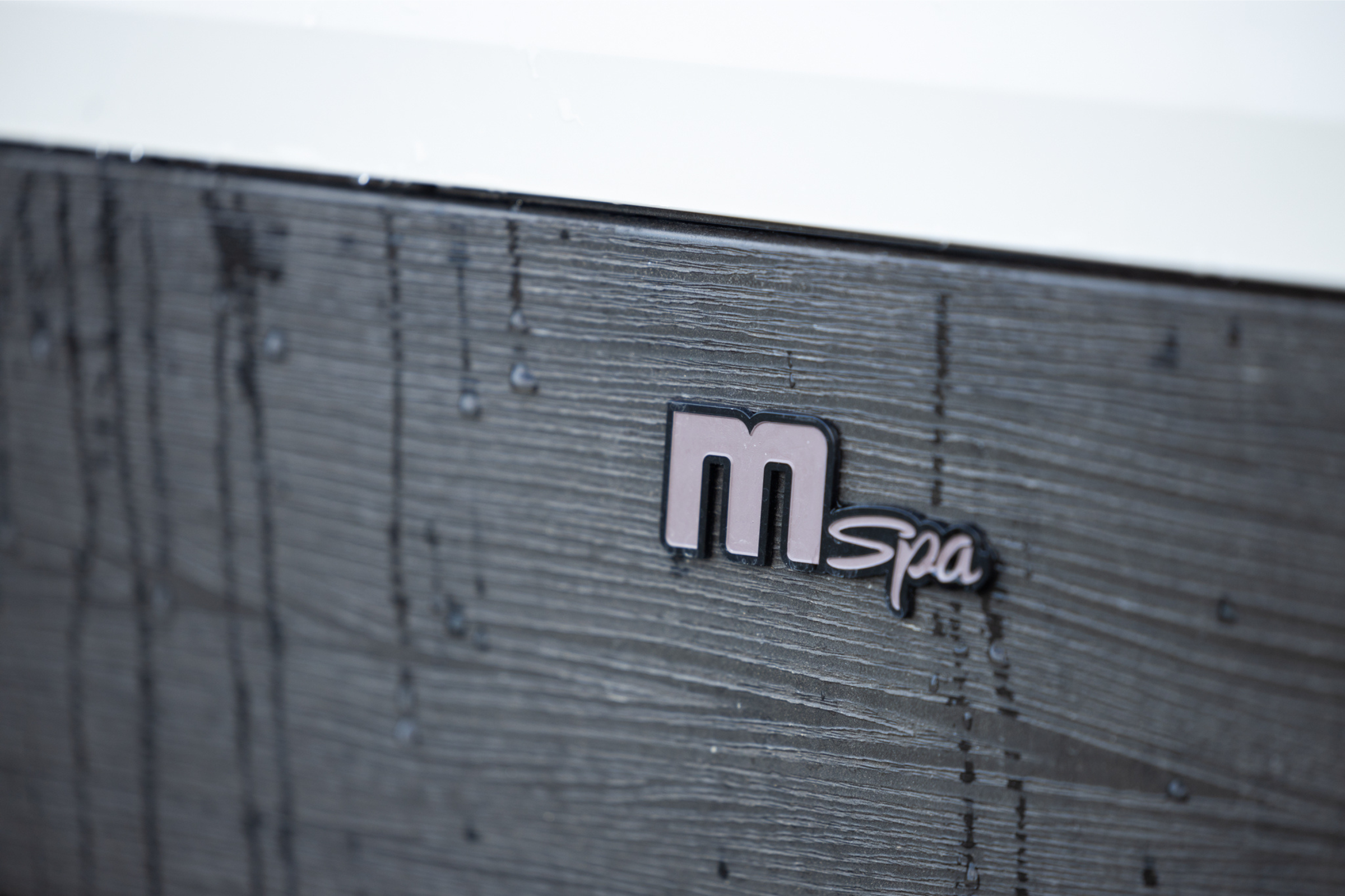 MSPA | OSLO | Frame Series | Rigid Hot Tub & Spa | Light up the night | Upto 6 Person