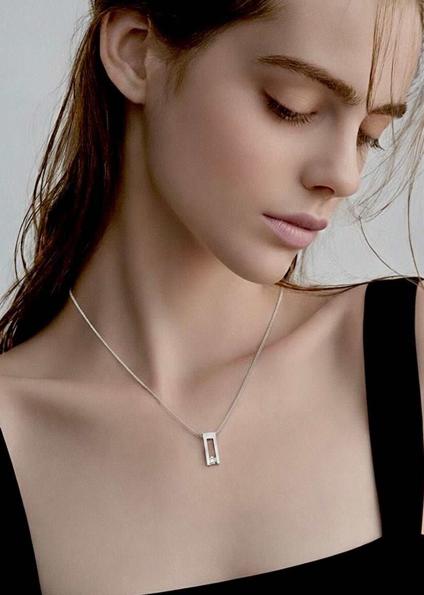 PT089W B.Tiff Hollow Bar Pendant Necklace