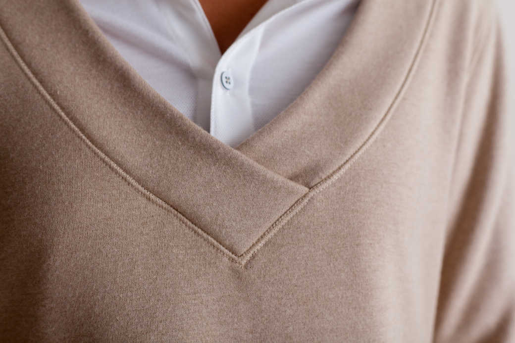 Power Vee 'Sweater' Sweatshirt - Charcoal Gray