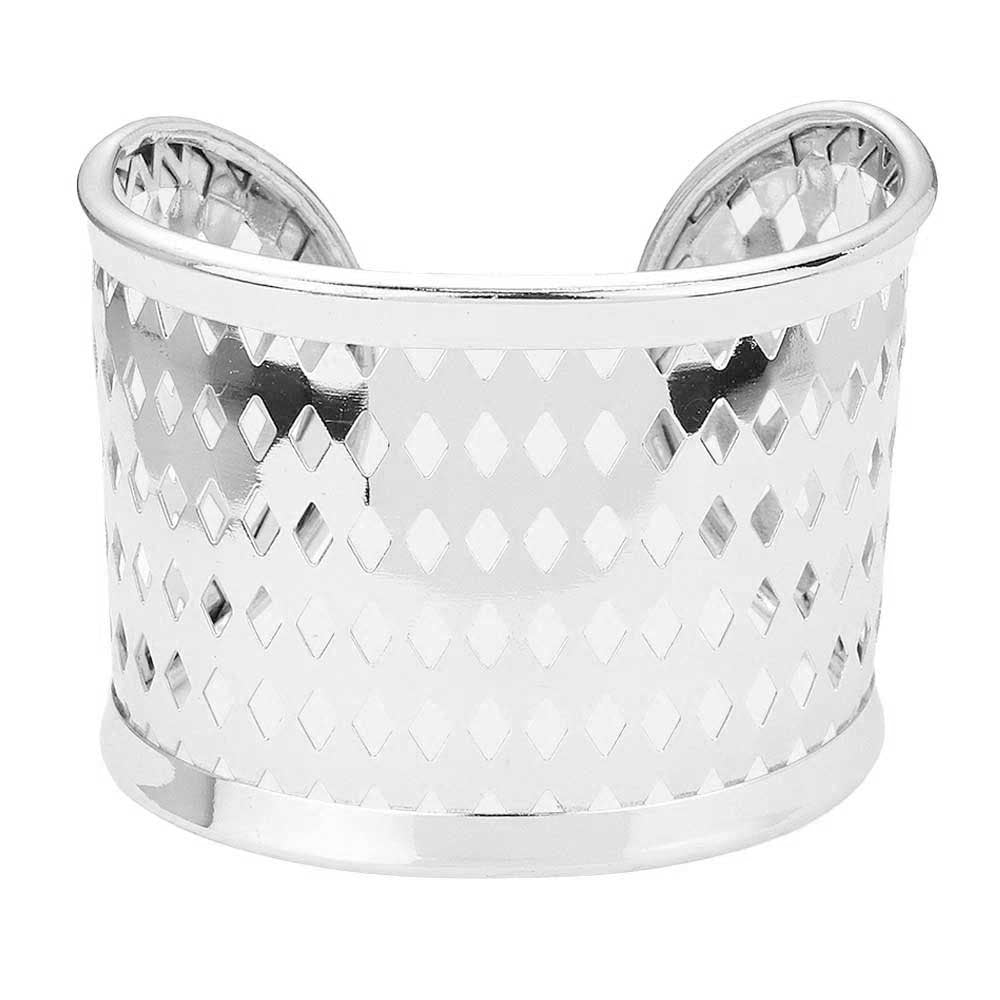 Metal Cut Out Detailed Split Cuff Bracelet