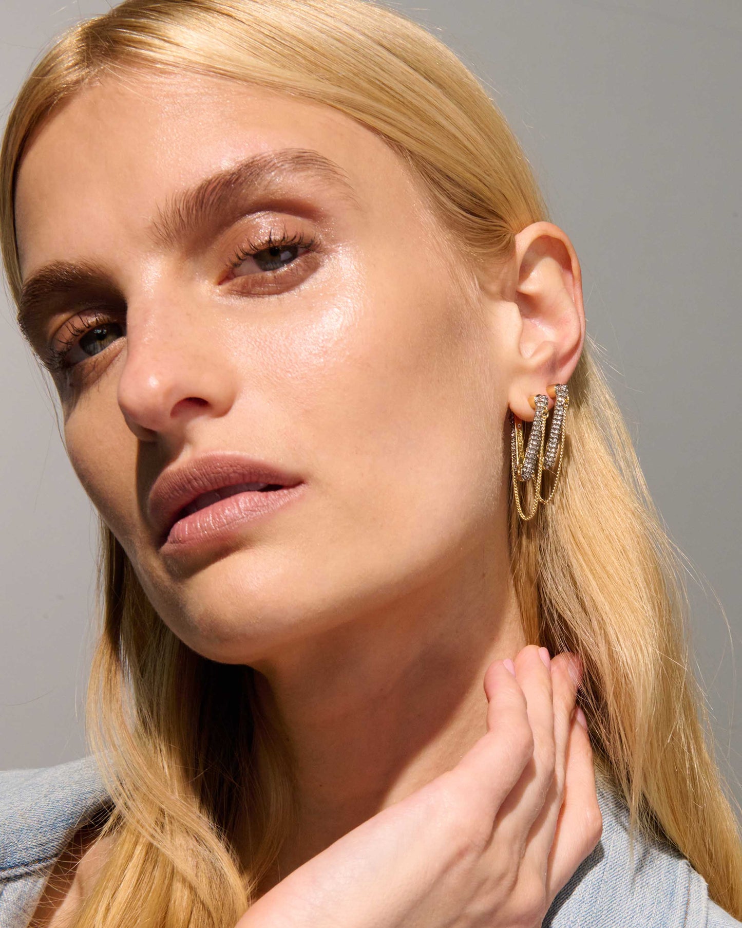 Vera Pavé Mini Earrings