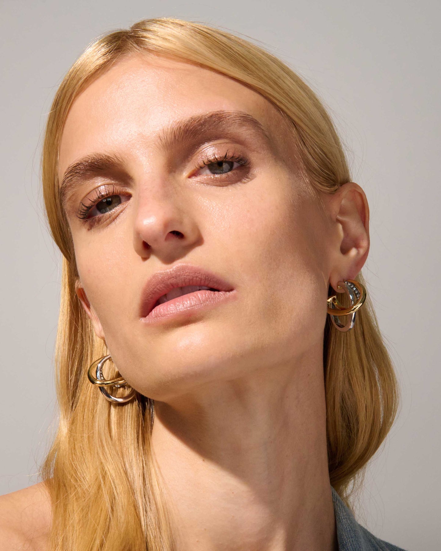 Aya Pavé Earrings