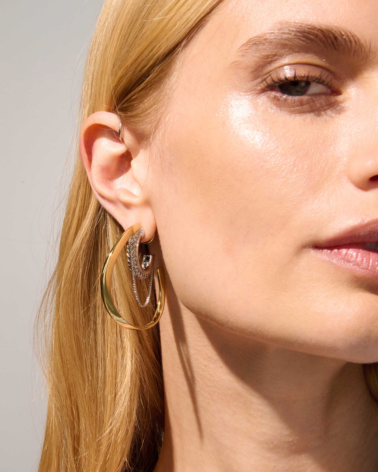 Callie Pavé Hoops
