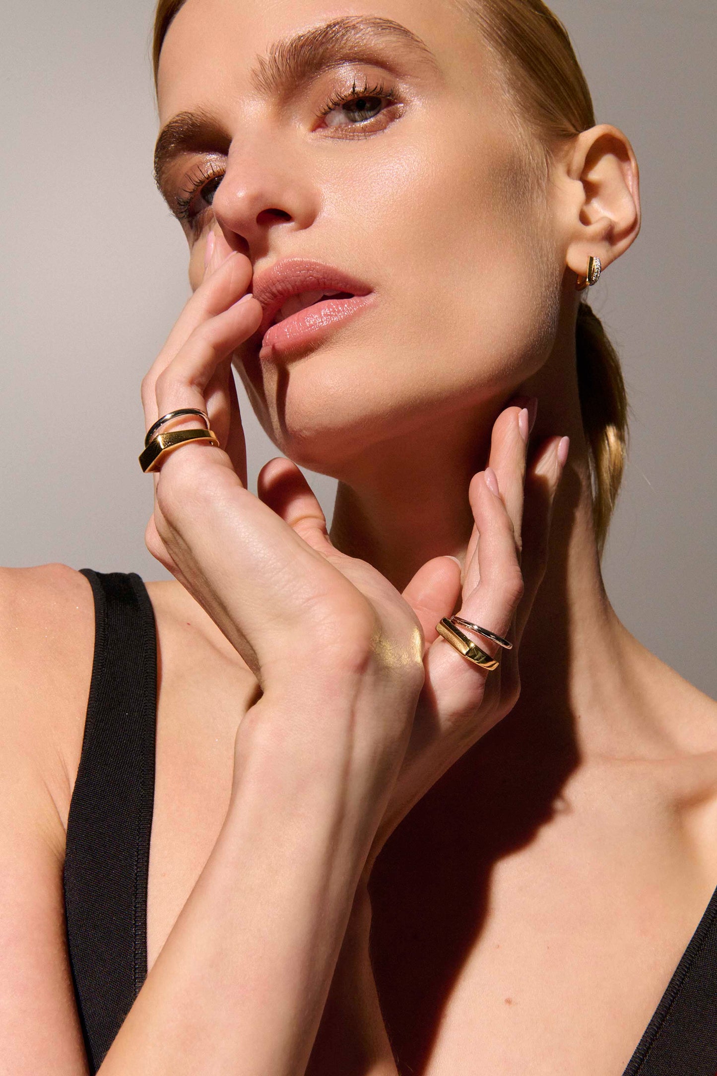 Tina Signet Pinky Ring