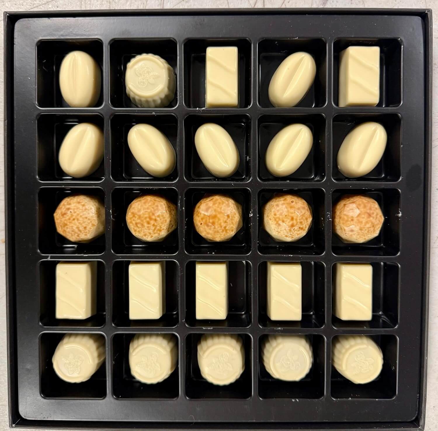 Andy Anand Sugar-Free Belgian White Chocolate Truffles & Pralines, 25 pc, 10.5 oz – Stevia Sweetened, Keto & Diabetic-Friendly Gift Box
