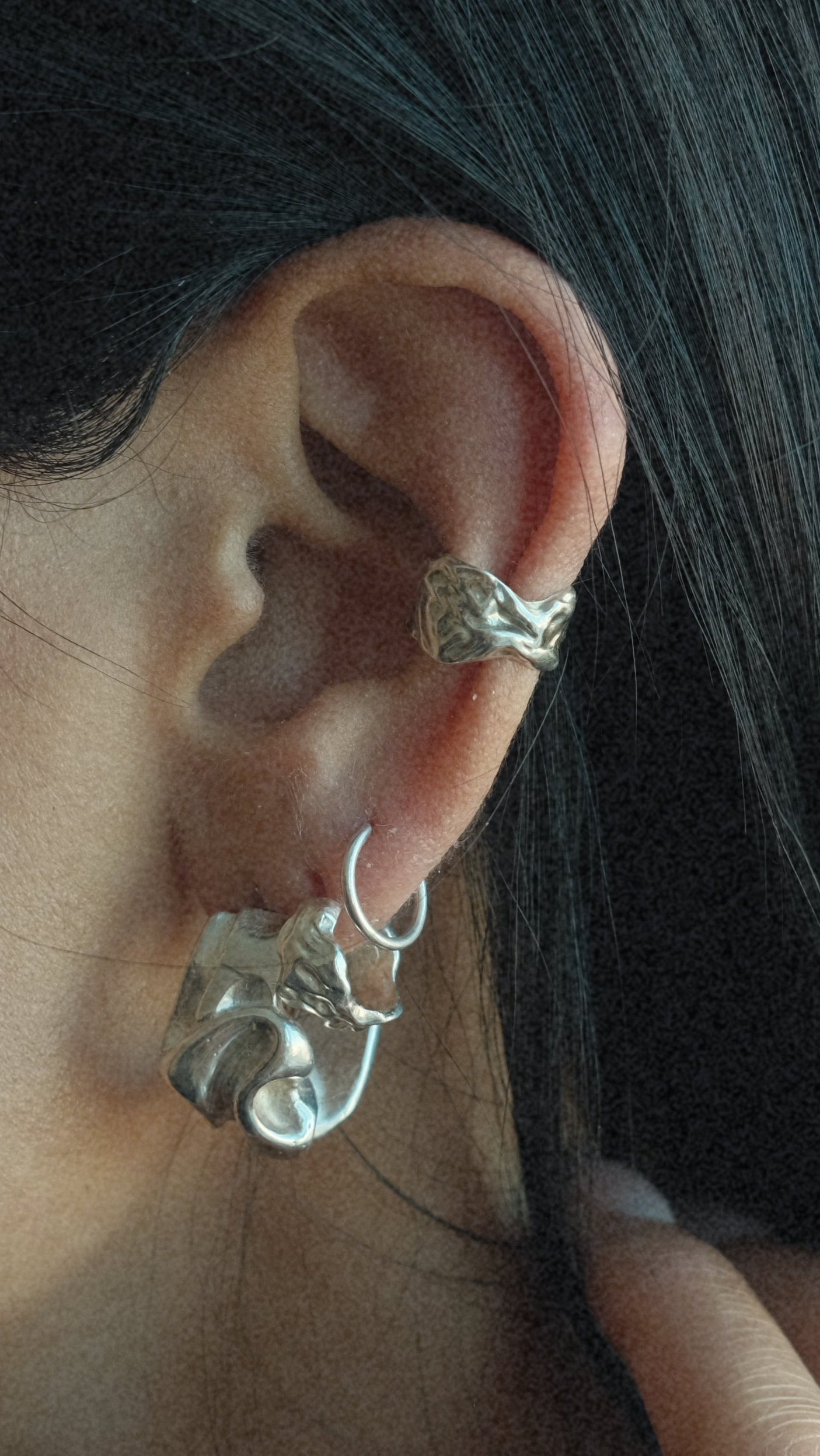 Ripple ear cuff