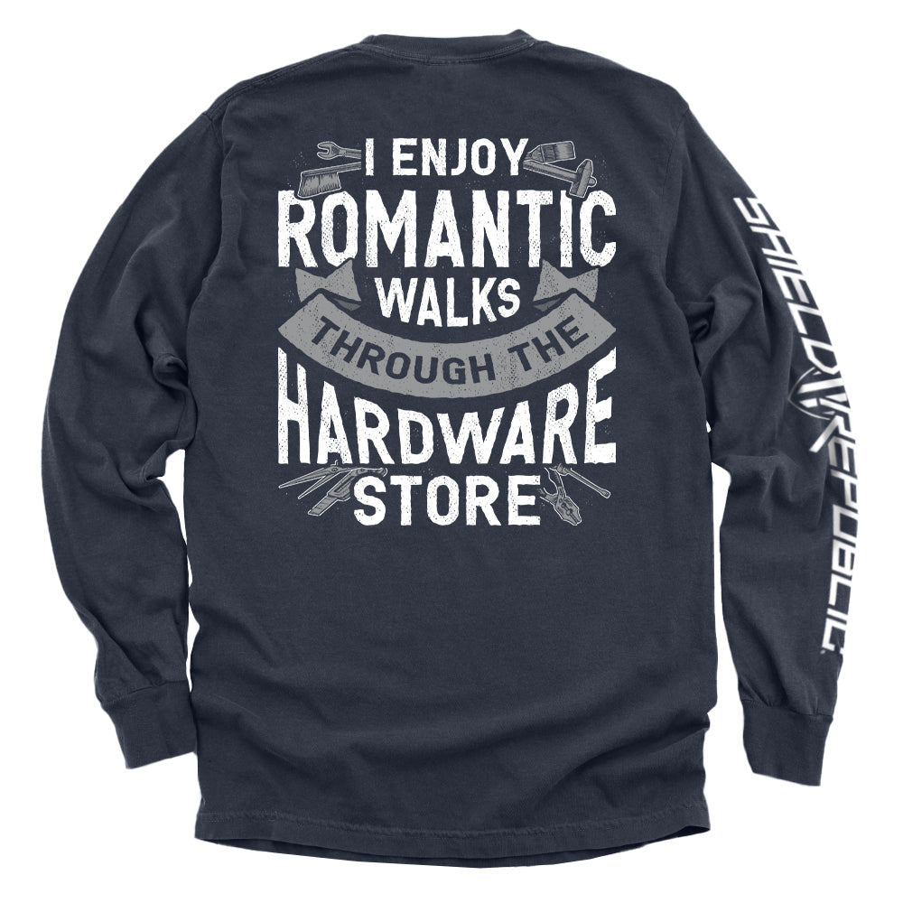 J'aime les promenades romantiques dans le magasin de bricolage.