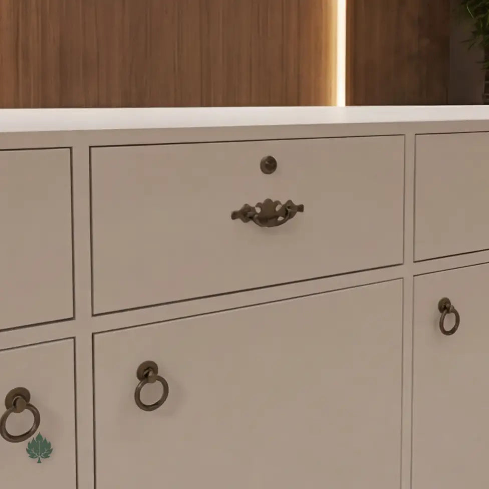Nyssa · Front Reception Desk