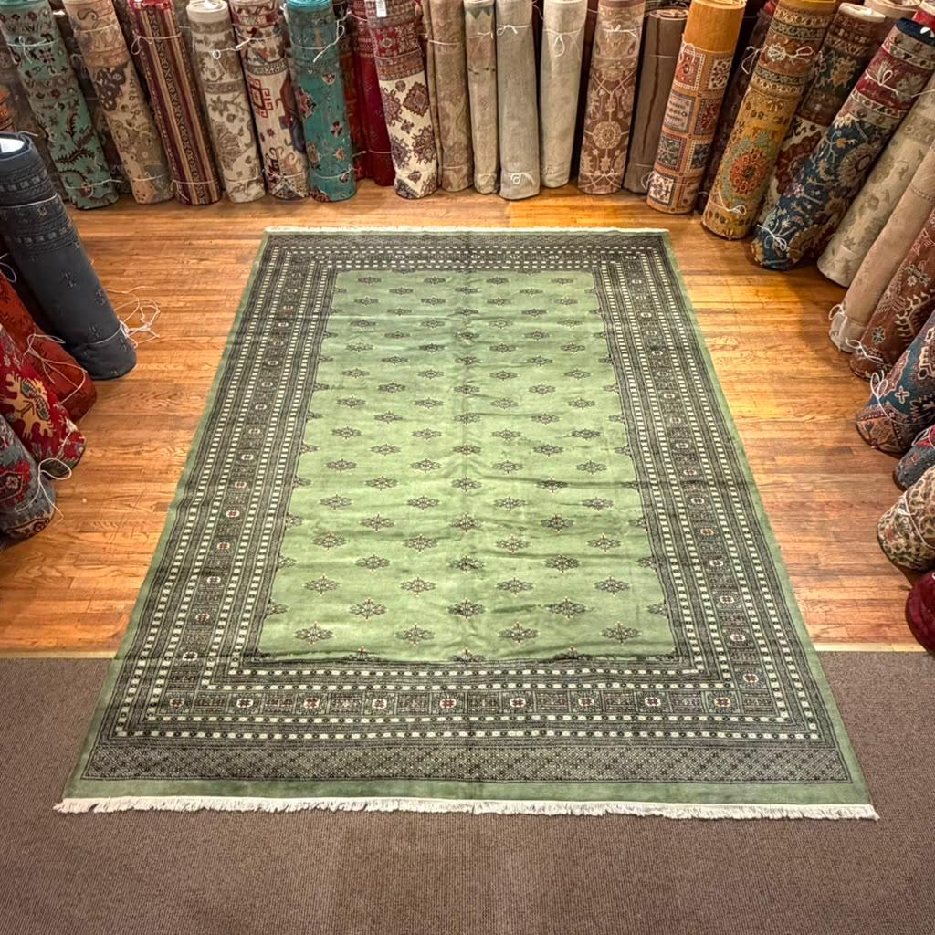 Hand-Knotted Pakistani Bokhara Rug – 100% Wool, size 9' x 12'