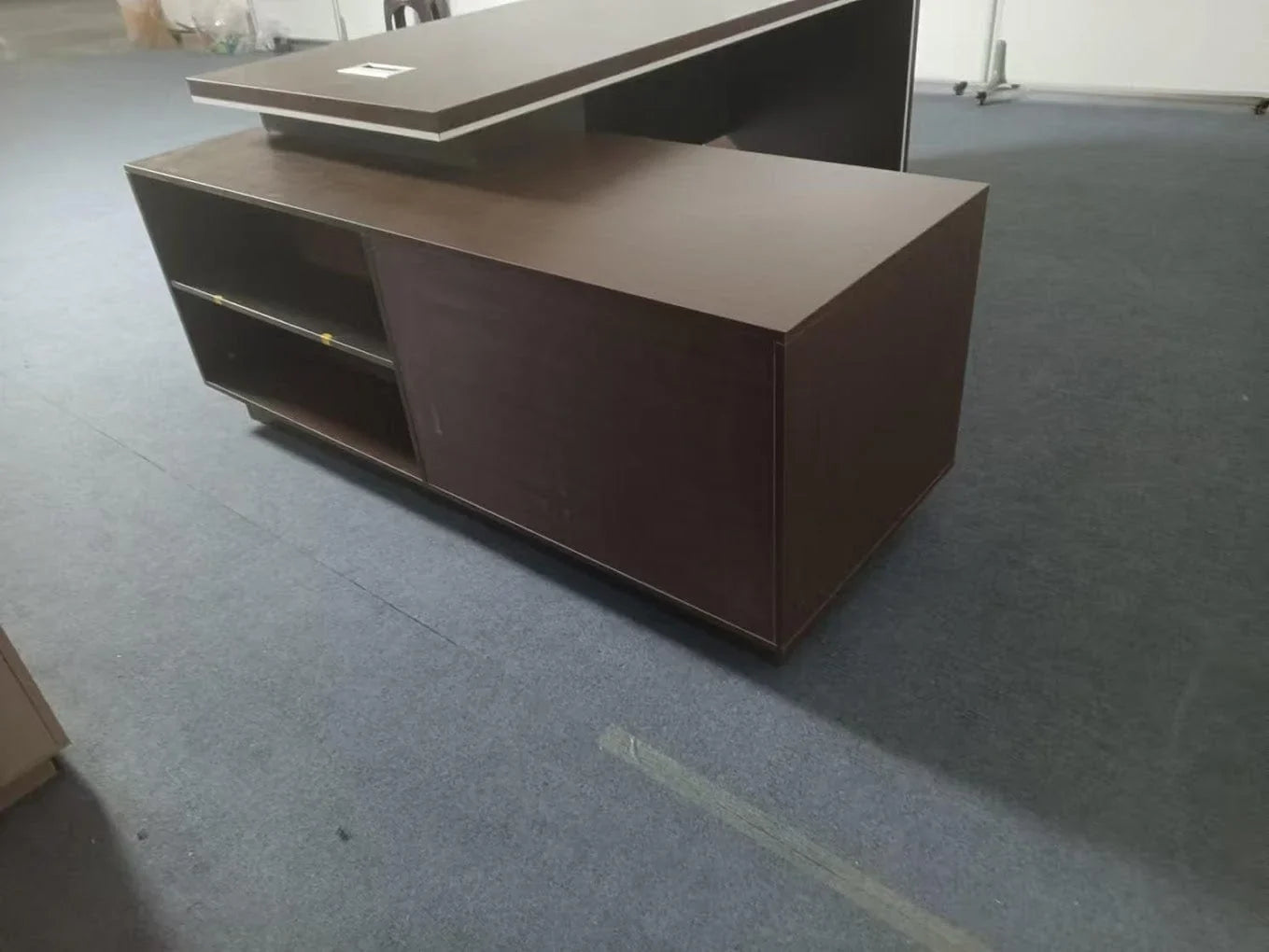 Altona · Modern L-Shaped Executive Desk