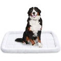 Panier pour animaux de compagnie Amazon Basics avec traversin rembourré en fausse fourrure Sherpa