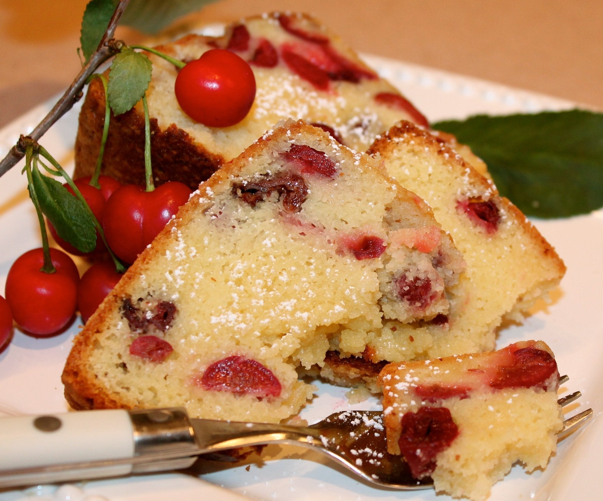 Andy Anand Sugar-Free Dunked Cherry Cake, 9-Inch, 2.9 lb – Keto & Diabetic-Friendly, Cherry Juice Soaked, No Preservatives Birthday Gift
