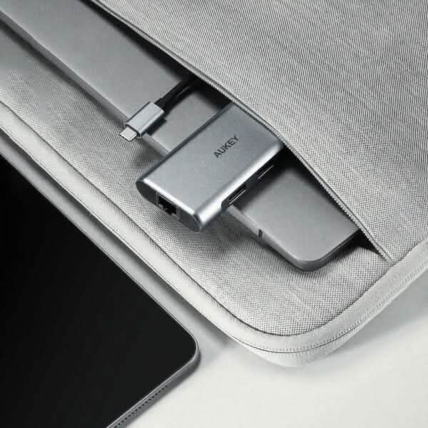 Concentrateur USB-C 6-en-1 Aukey