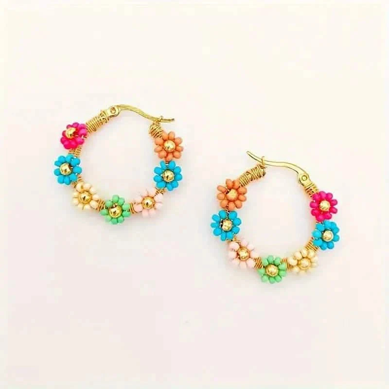 Boucles d'oreilles créoles avec perles et décor floral en acier inoxydable style bohème
