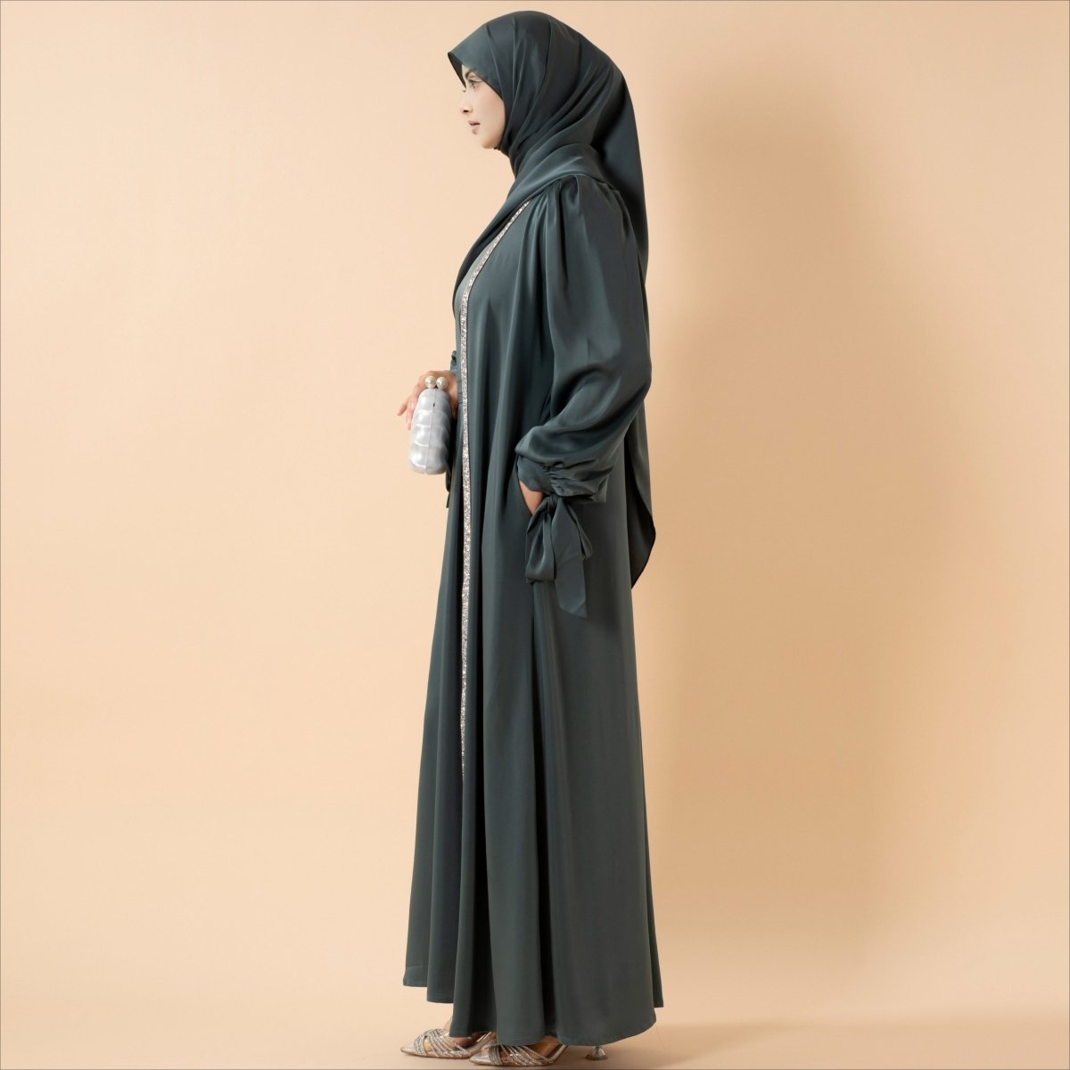 Bow Tie Sleeve Abaya Set With Long-sleeve Inner Dress (MOA026)