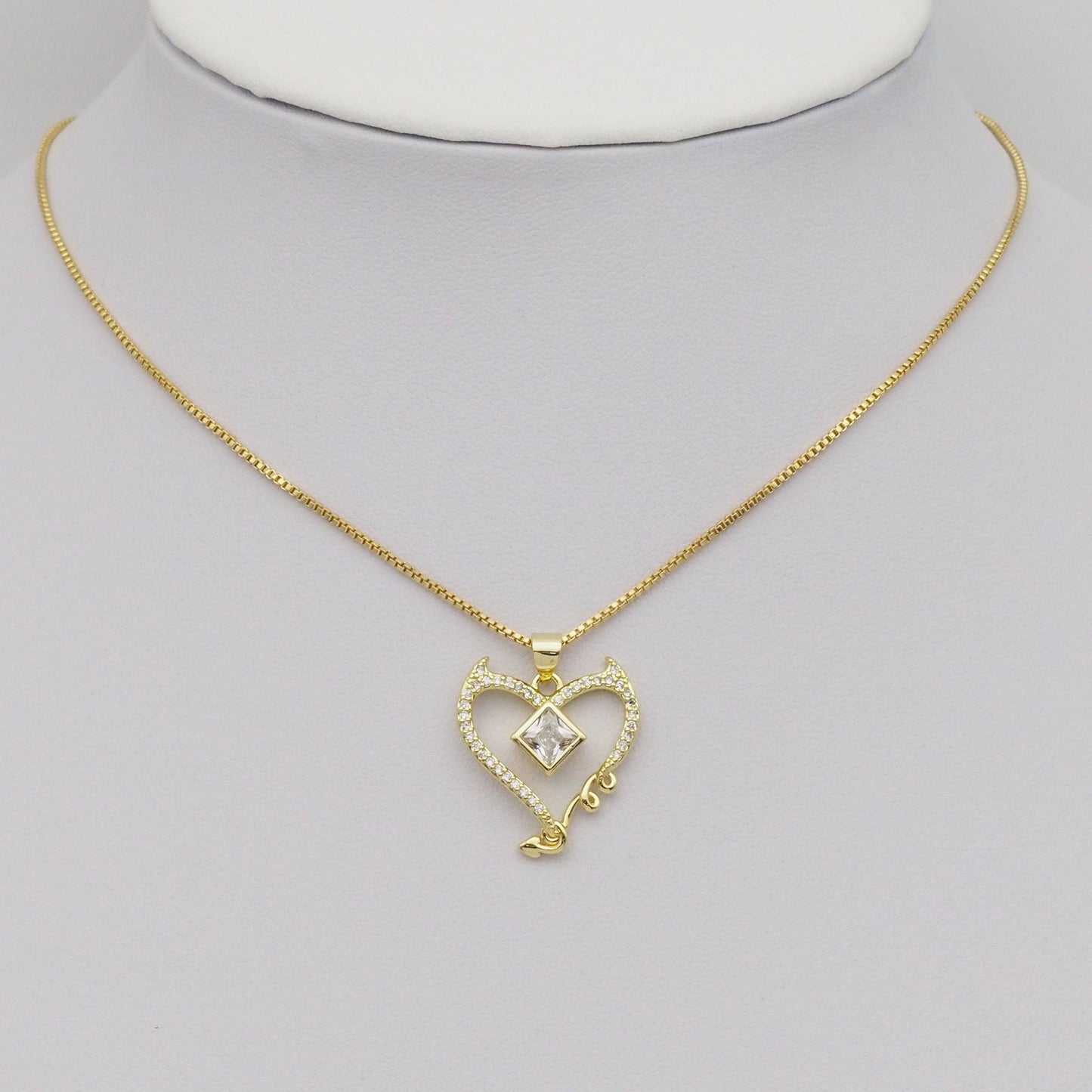 Gold Diamond CZ Heart Charm, Sku#LK888