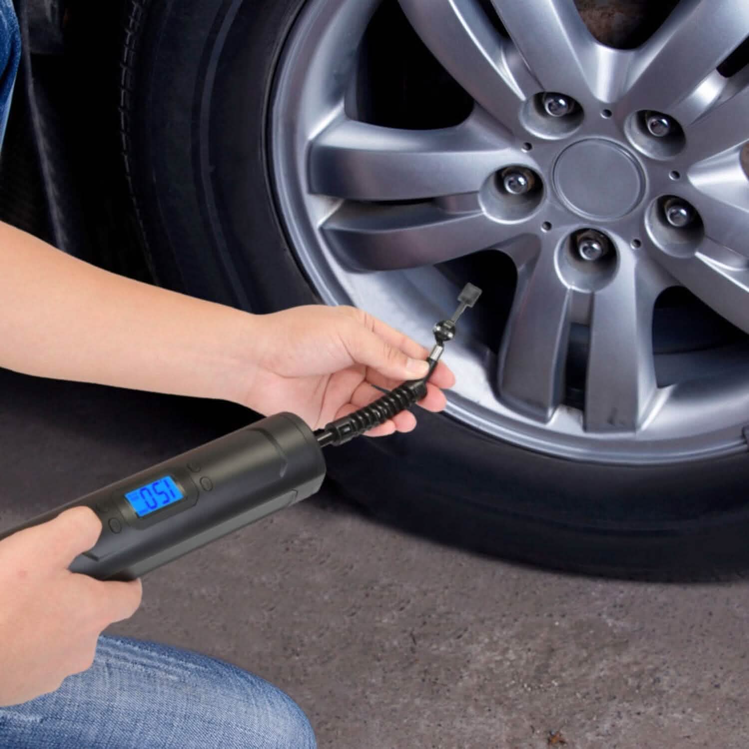 Car Tire Inflator Pump