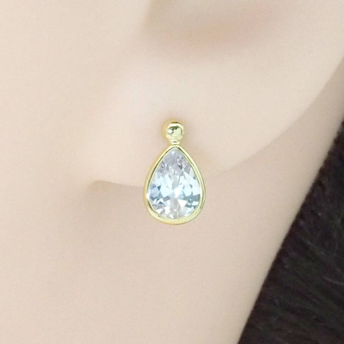 Gold Crystal CZ Teardrop Stud Earrings, Sku#Y783