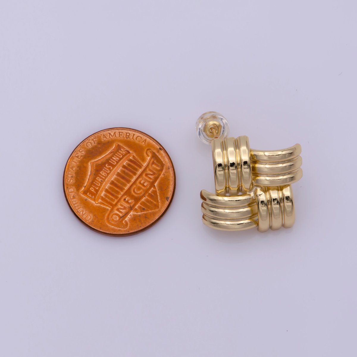 Dainty Classic Woven Knot Post Stud Earring 18k Gold Filled Earring T-238