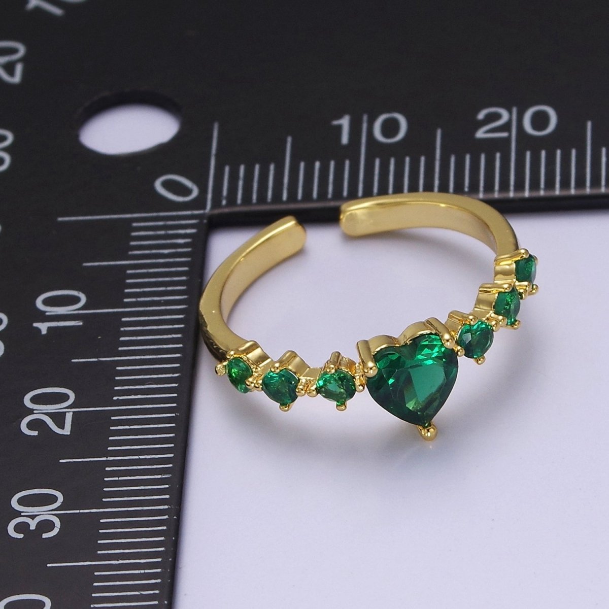 Dainty Emerald Green Heart Cz Stone Ring O-2106
