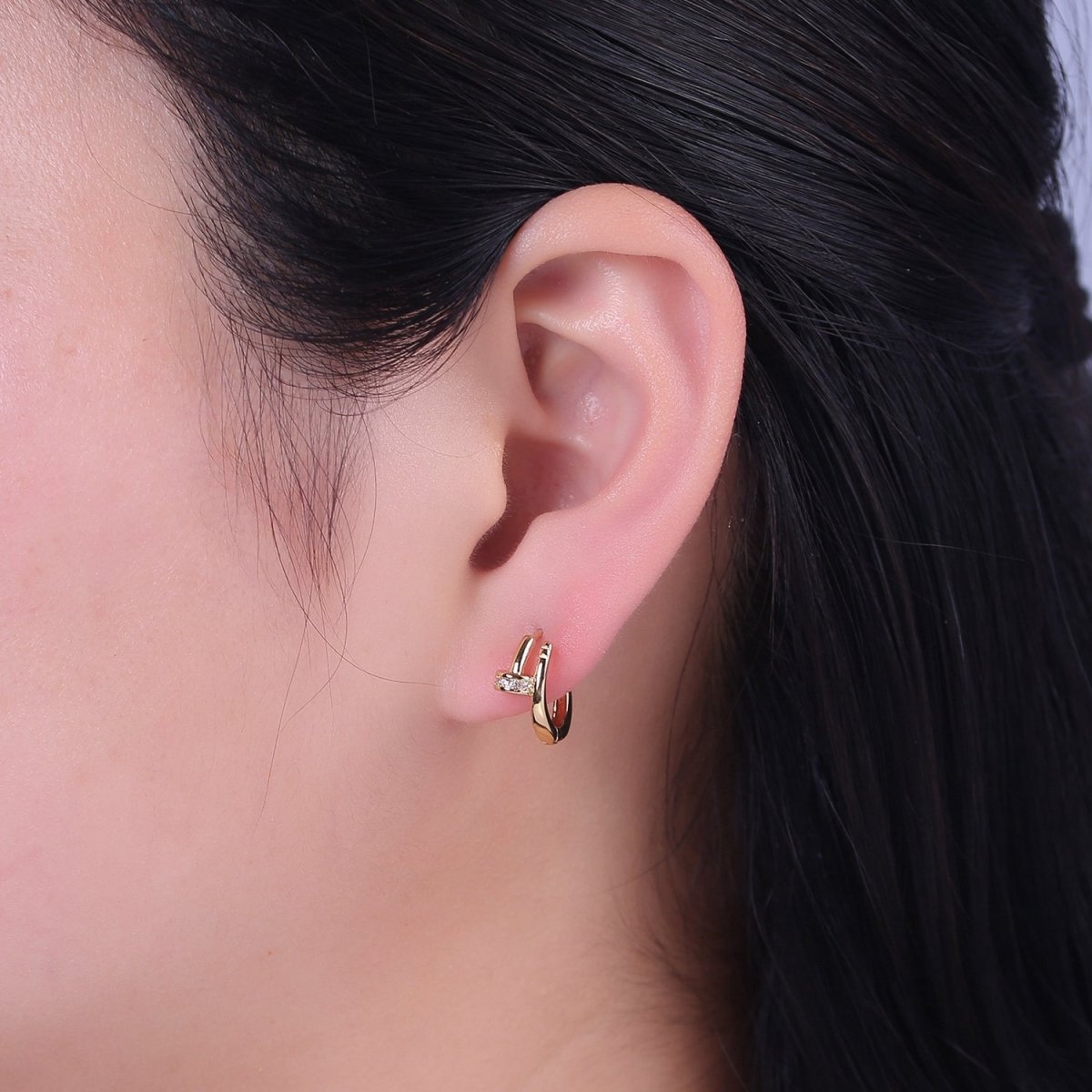 Dainty Gold Spiral Huggie Earring Fashion Jewelry V-139