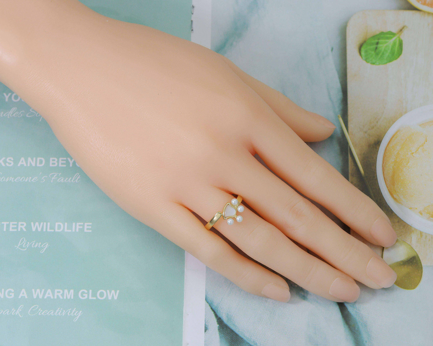 Mother of Pearl Heart and Ball Open Ring, Sku#ZX48