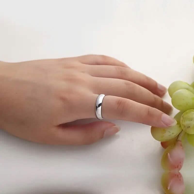 Elegant and Charming S925 Silver Wedding Band Ring