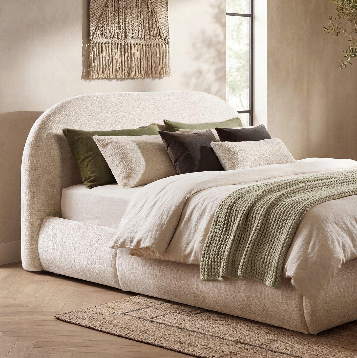 Archie Puffy Grounded Upholstered Platform Bed Queen, Oatmeal Light