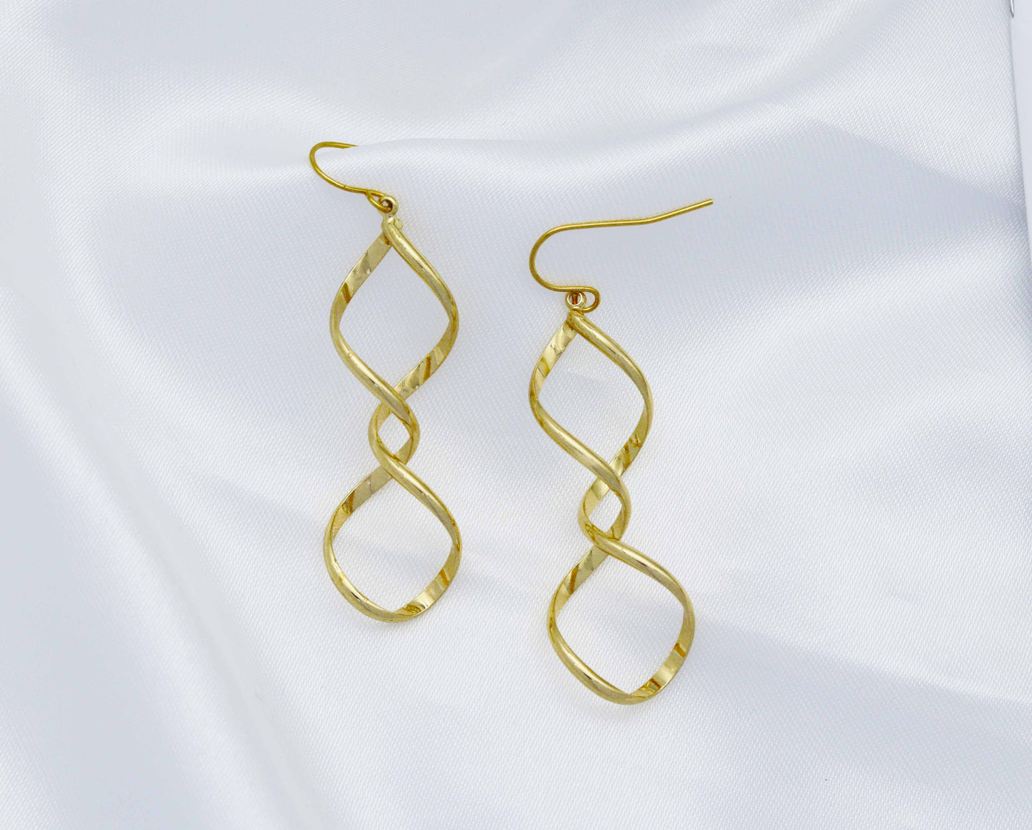 Gold Spiral Earrings, Twist Swirl Line earring, Sku#LX77