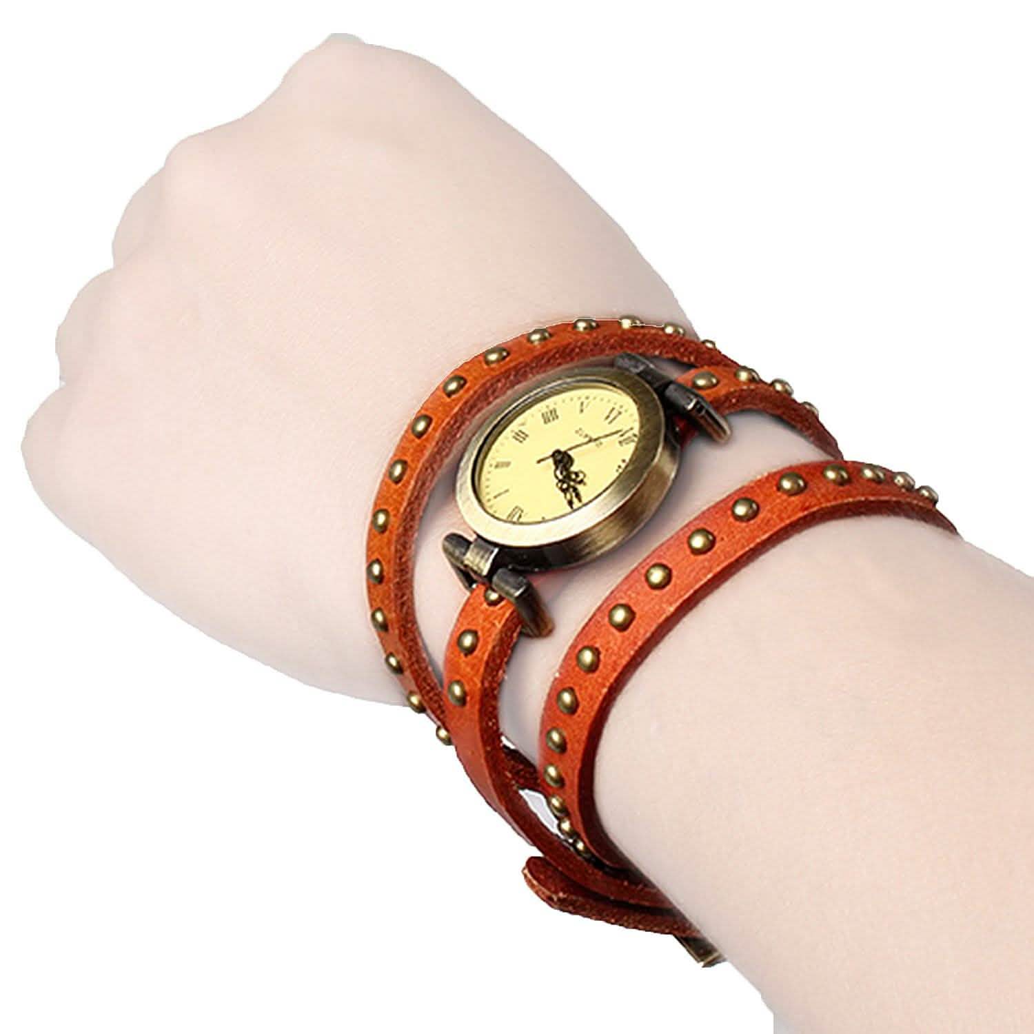 Montre rétro en cuir de rivière à la mode