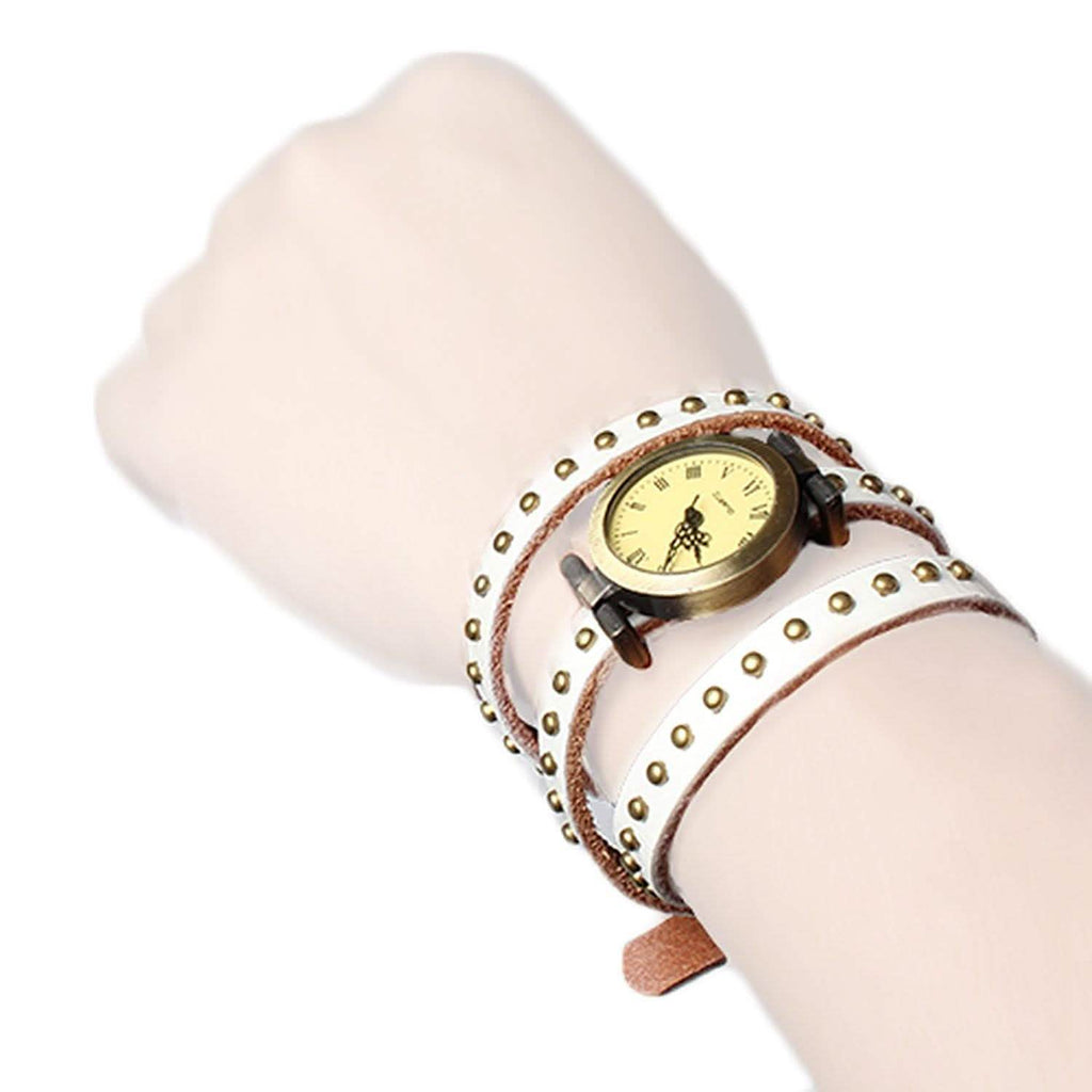 Montre rétro en cuir de rivière à la mode