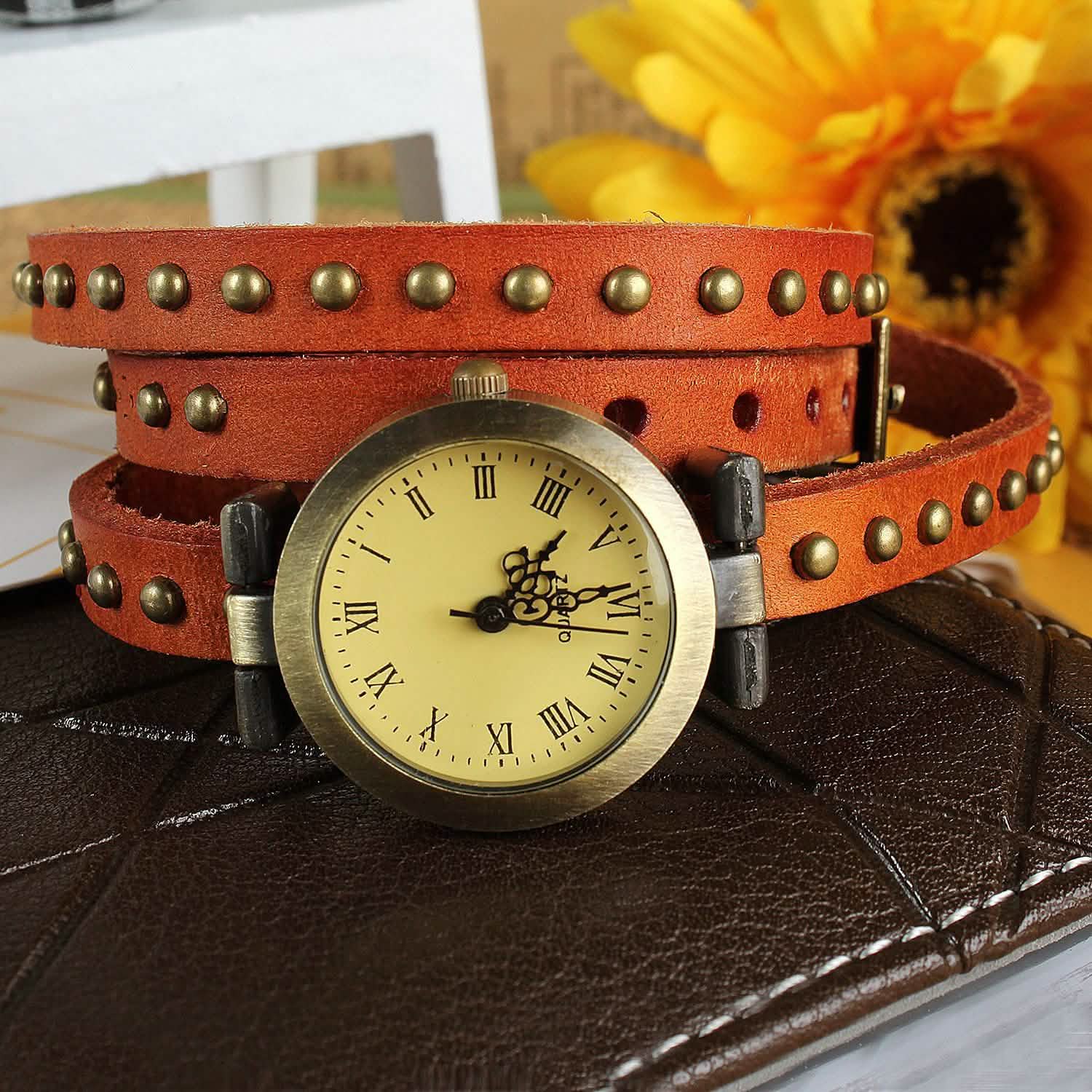 Montre rétro en cuir de rivière à la mode
