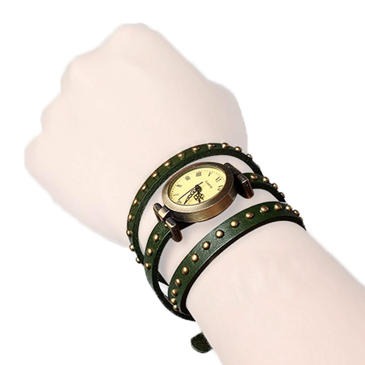 Montre rétro en cuir de rivière à la mode