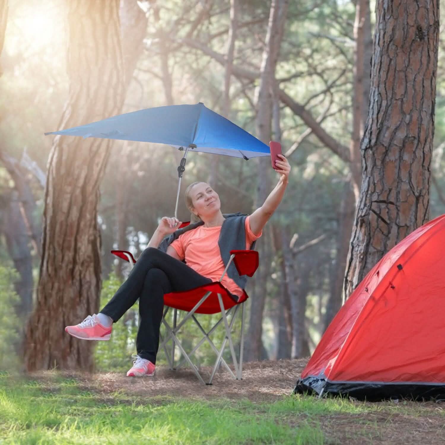 Chaise de plage pliable avec accoudoir détachable, pare-soleil réglable et tabouret avec porte-gobelet