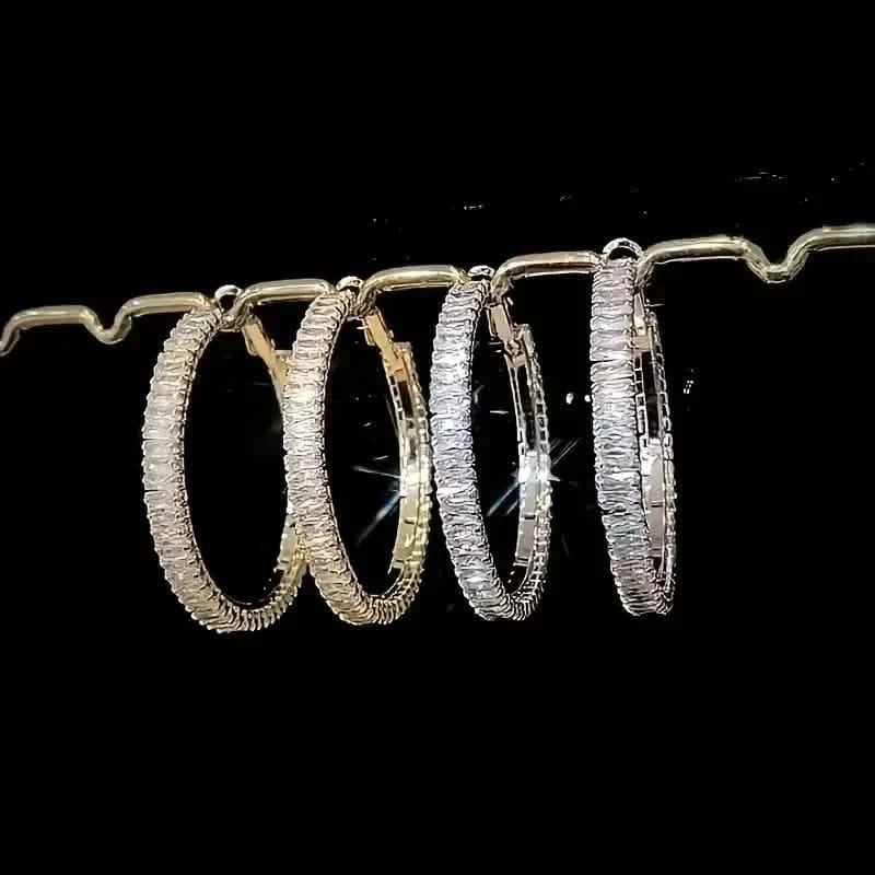 Boucles d'oreilles créoles décoratives entièrement rectangulaires brillantes en zircone synthétique