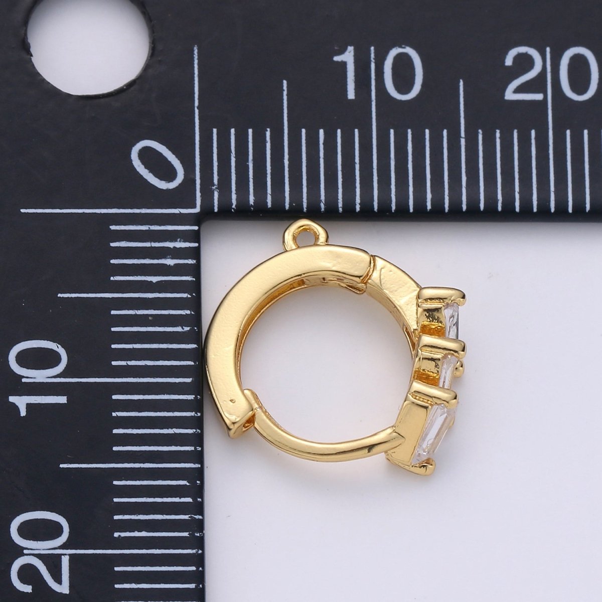 GOLD HUGGIE EARRINGS, 14K Gold Cubic Zirconia Hoops, Clear Rectangle Crystal Loops, Huggie Hoop Earring, Hoop Earrings, Huggie Earrings K-834