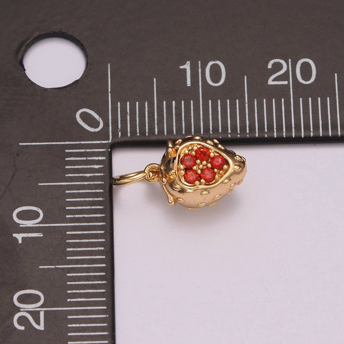 Gold Strawberry Charm Cubic Fruit Charm Summer Foodies Pendant Dangle Charms for Bracelet Necklace Earring Supply Component, M-769