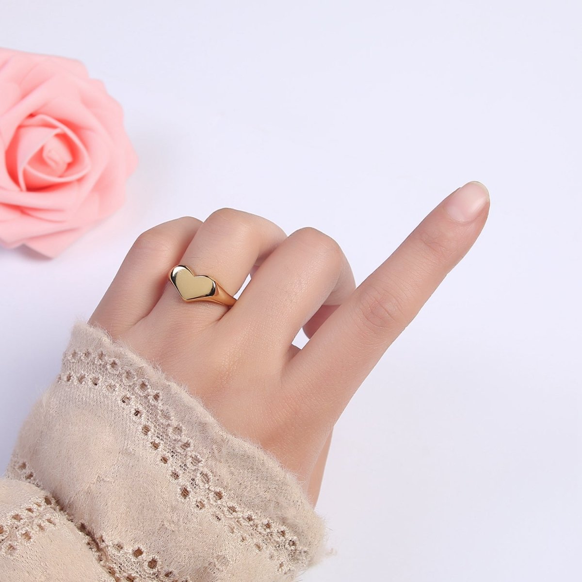 Heart Signet Ring, Heart Ring, Chunky Ring, Statement Ring, Gold Signet Ring, Dainty Ring, Minimalist Ring, Stacking Ring U-491