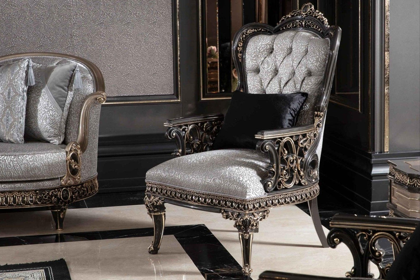 Huma Armchair