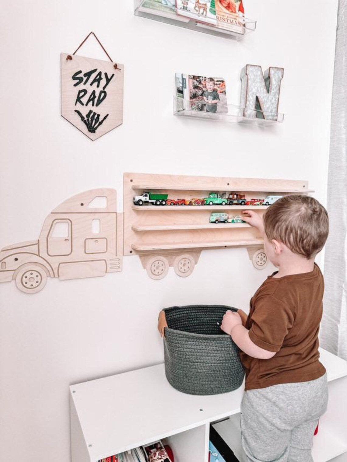ROSCOE- Semi Truck Wall Shelf
