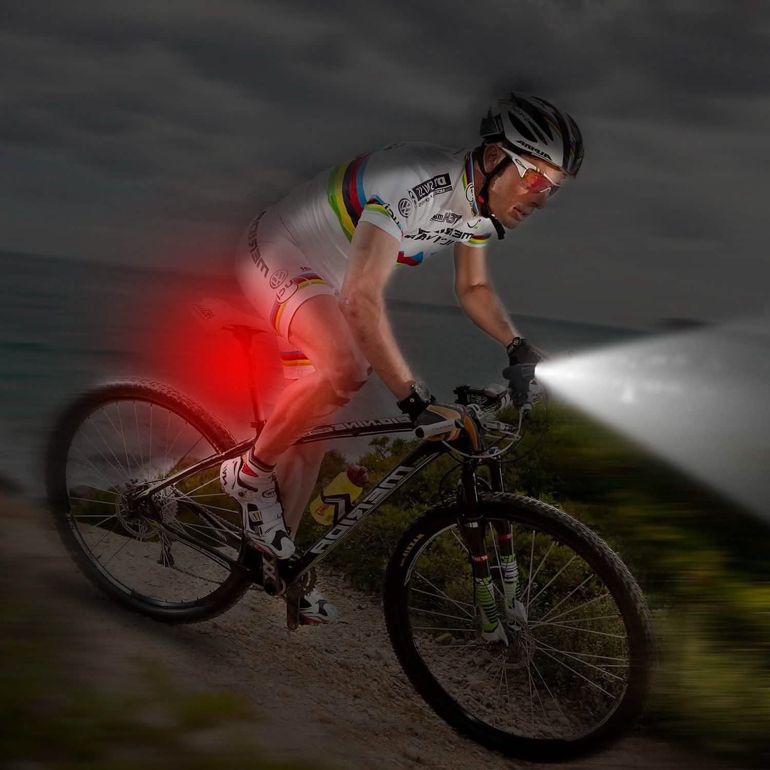 Lampe frontale de vélo iMounTEK résistante à l'eau IPX4 avec lampe LED d'avertissement/de sécurité arrière