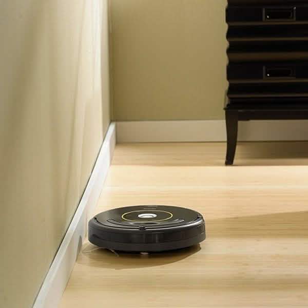 Robot aspirateur iRobot Roomba 650/655 (Reconditionné)